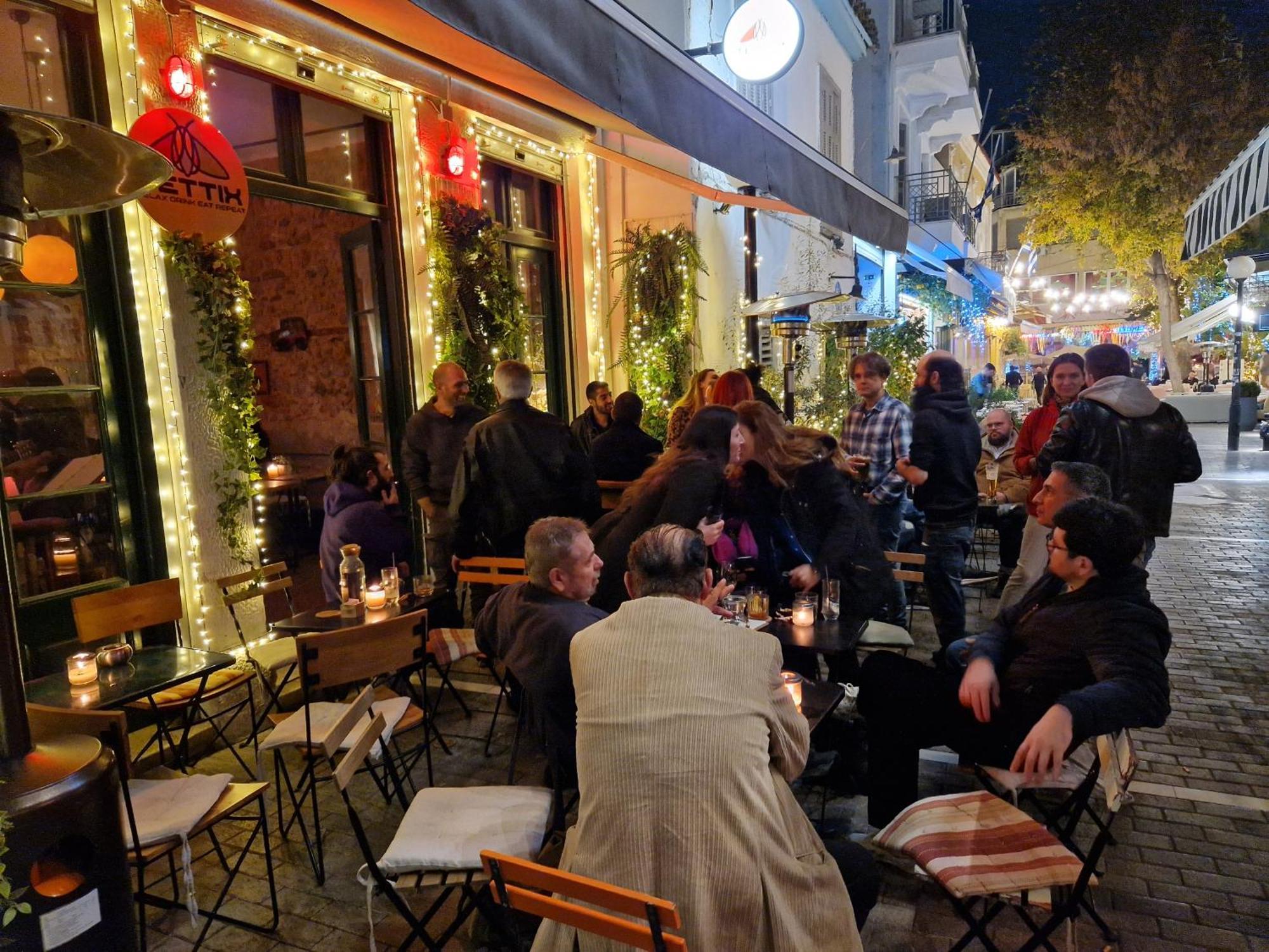 Monastiraki-Psiri, Old Town, 3-Bdr Apt, Sleep 6-10P, Spacious Court Yard 아테네 외부 사진