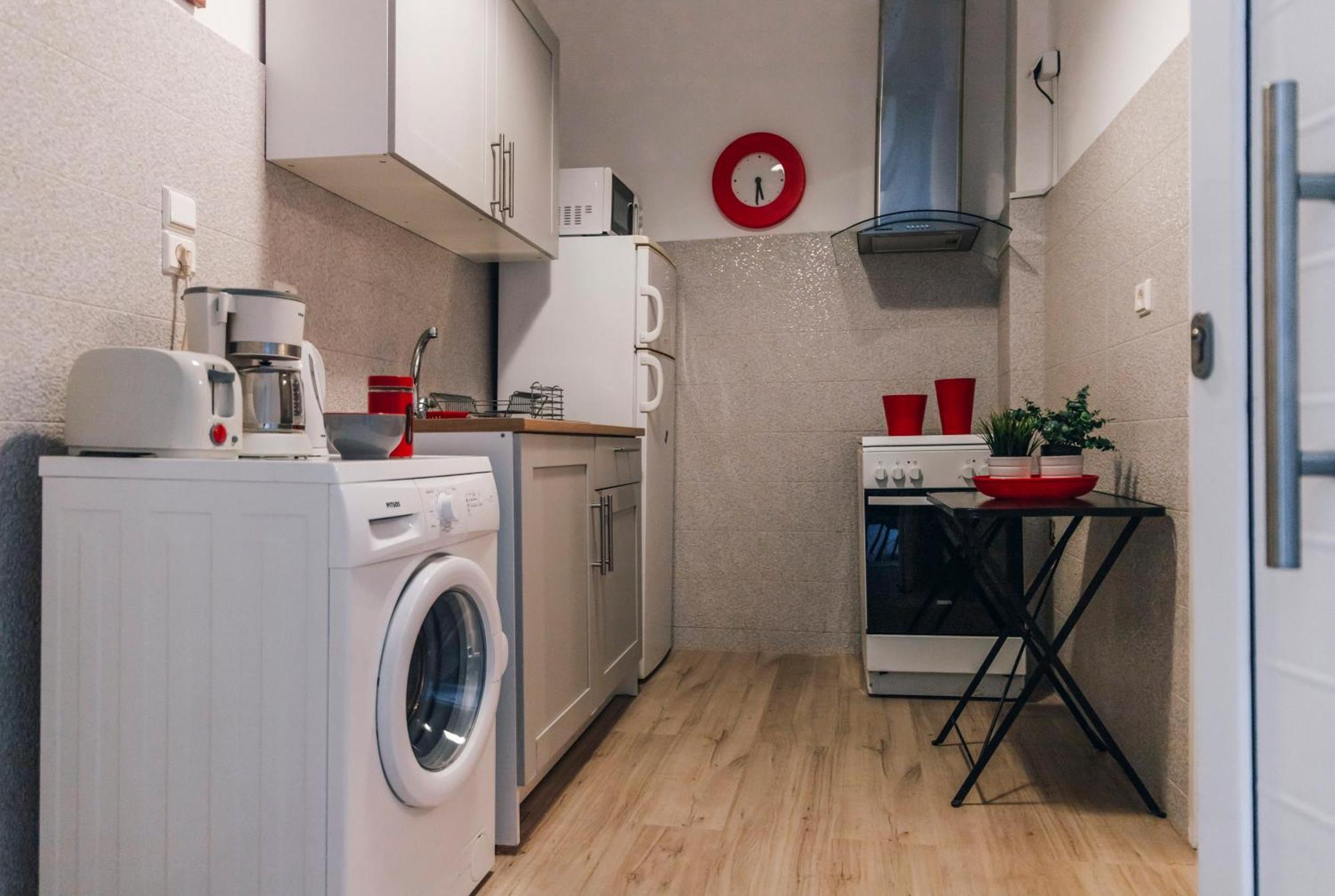 Monastiraki-Psiri, Old Town, 3-Bdr Apt, Sleep 6-10P, Spacious Court Yard 아테네 외부 사진