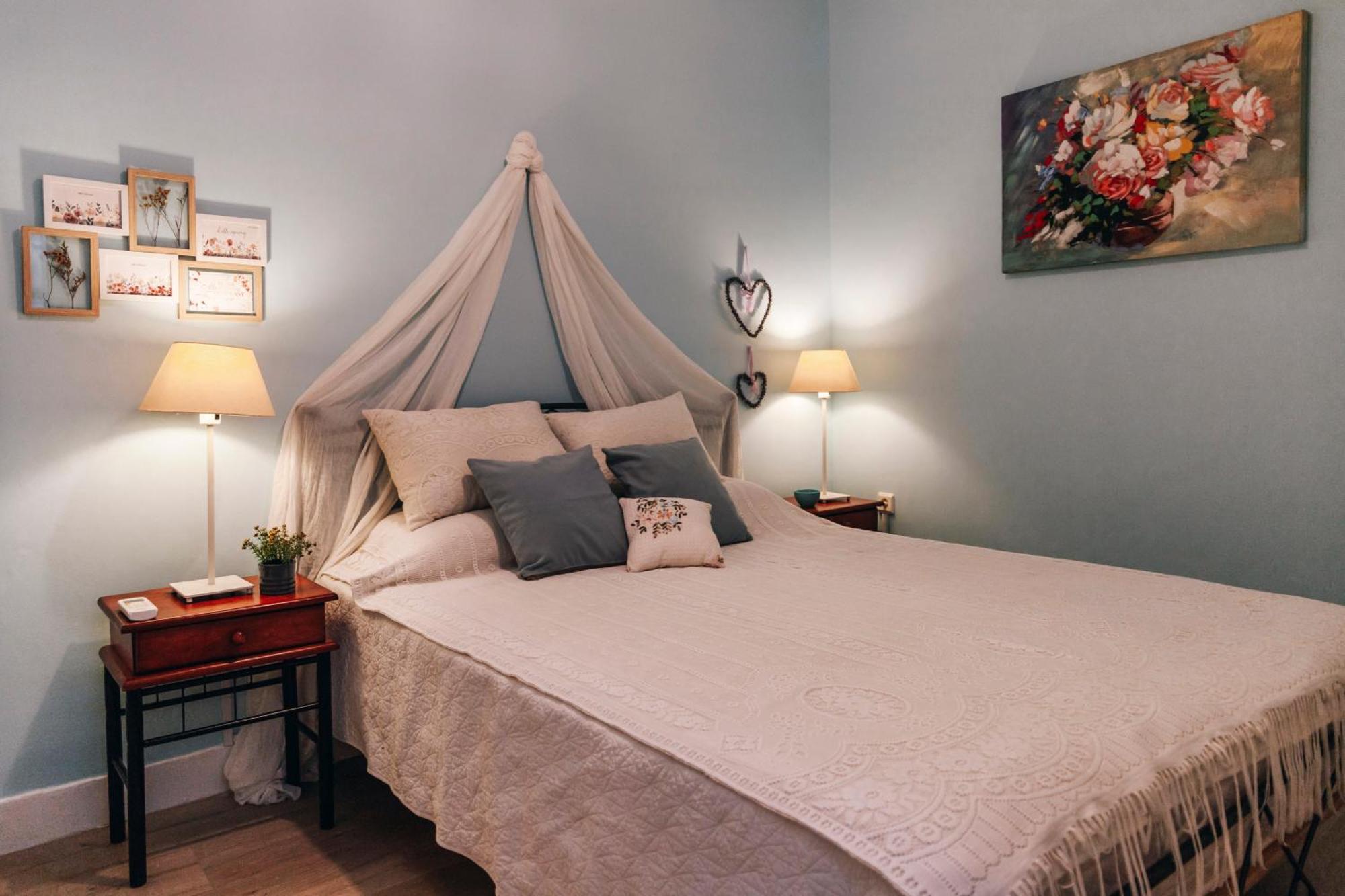 Monastiraki-Psiri, Old Town, 3-Bdr Apt, Sleep 6-10P, Spacious Court Yard 아테네 외부 사진